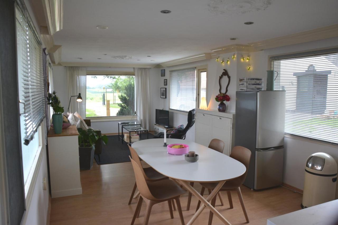 Ferienhaus Grafenland Dersum Экстерьер фото