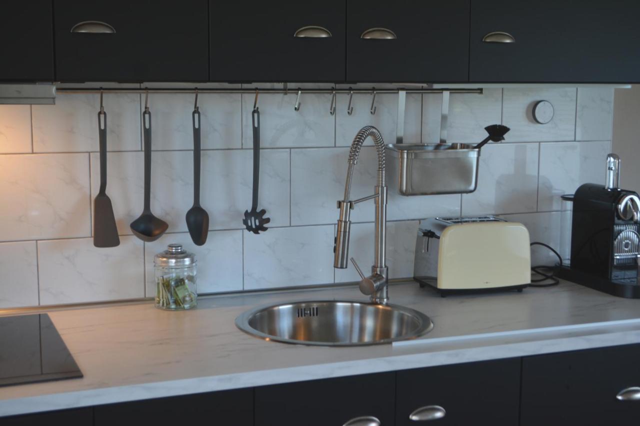 Ferienhaus Grafenland Dersum Экстерьер фото